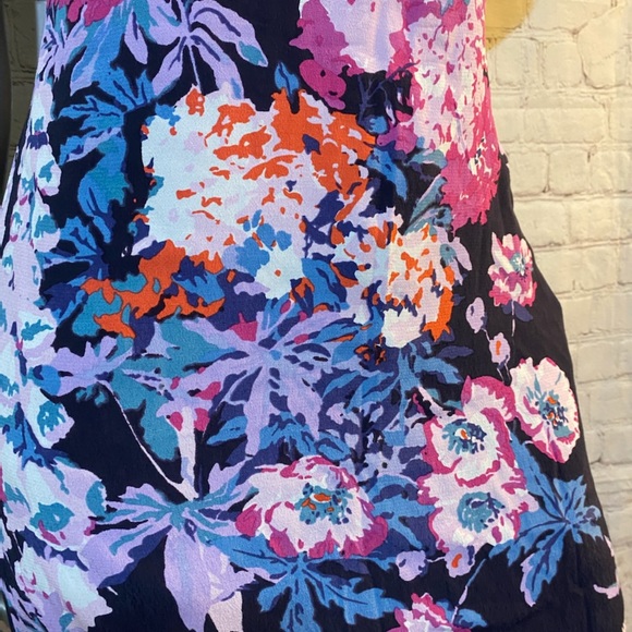 Dress - Picture 4 of 7